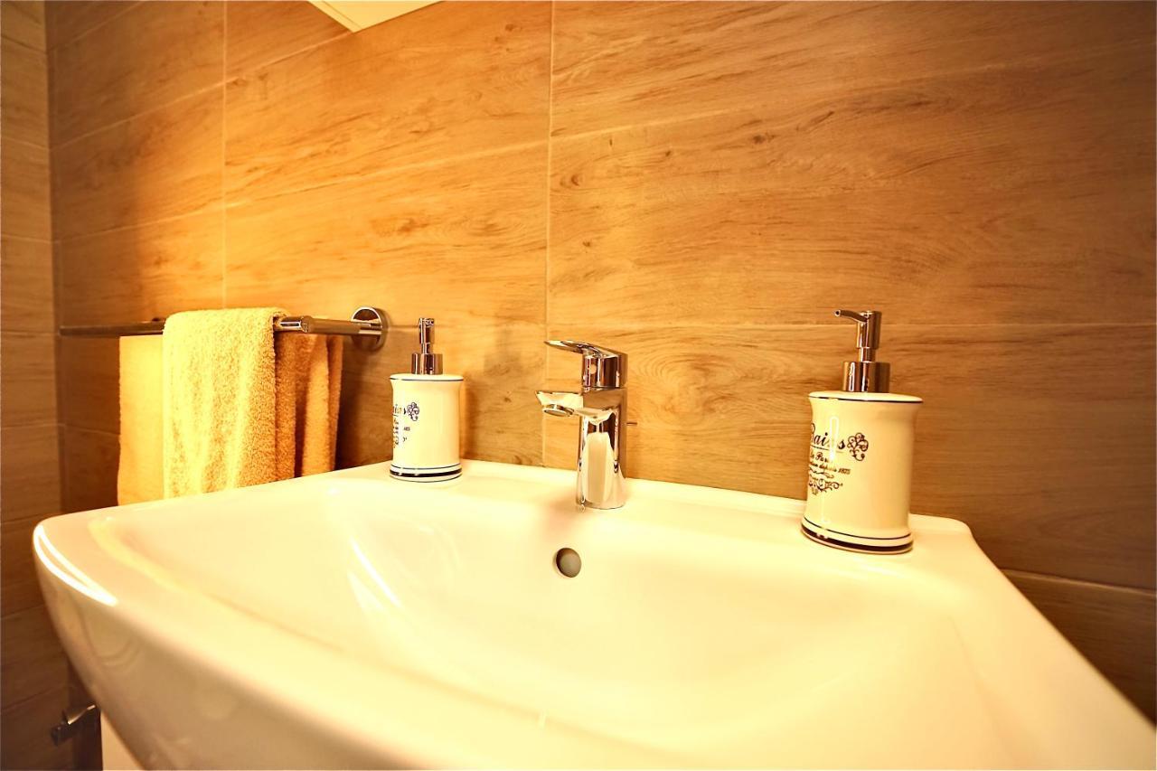 Bed and Breakfast Bacchus Pub Es Panzio Dunaharaszti Exterior foto