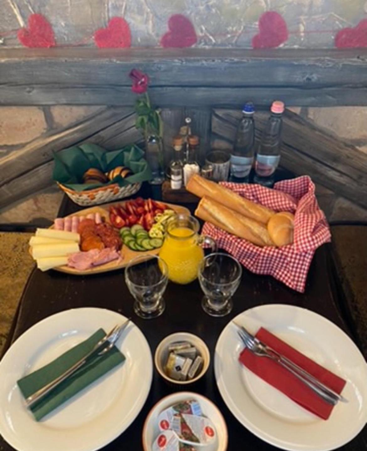 Bed and Breakfast Bacchus Pub Es Panzio Dunaharaszti Exterior foto
